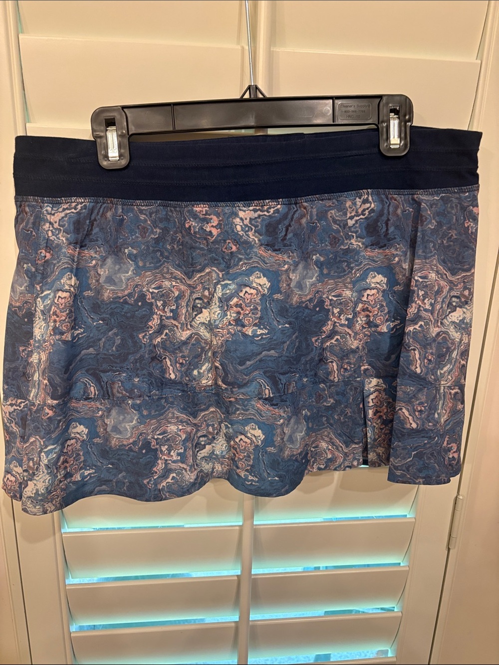 Tasc Blue Marble-Print Tennis Running Workout Skirt with Pink Accents